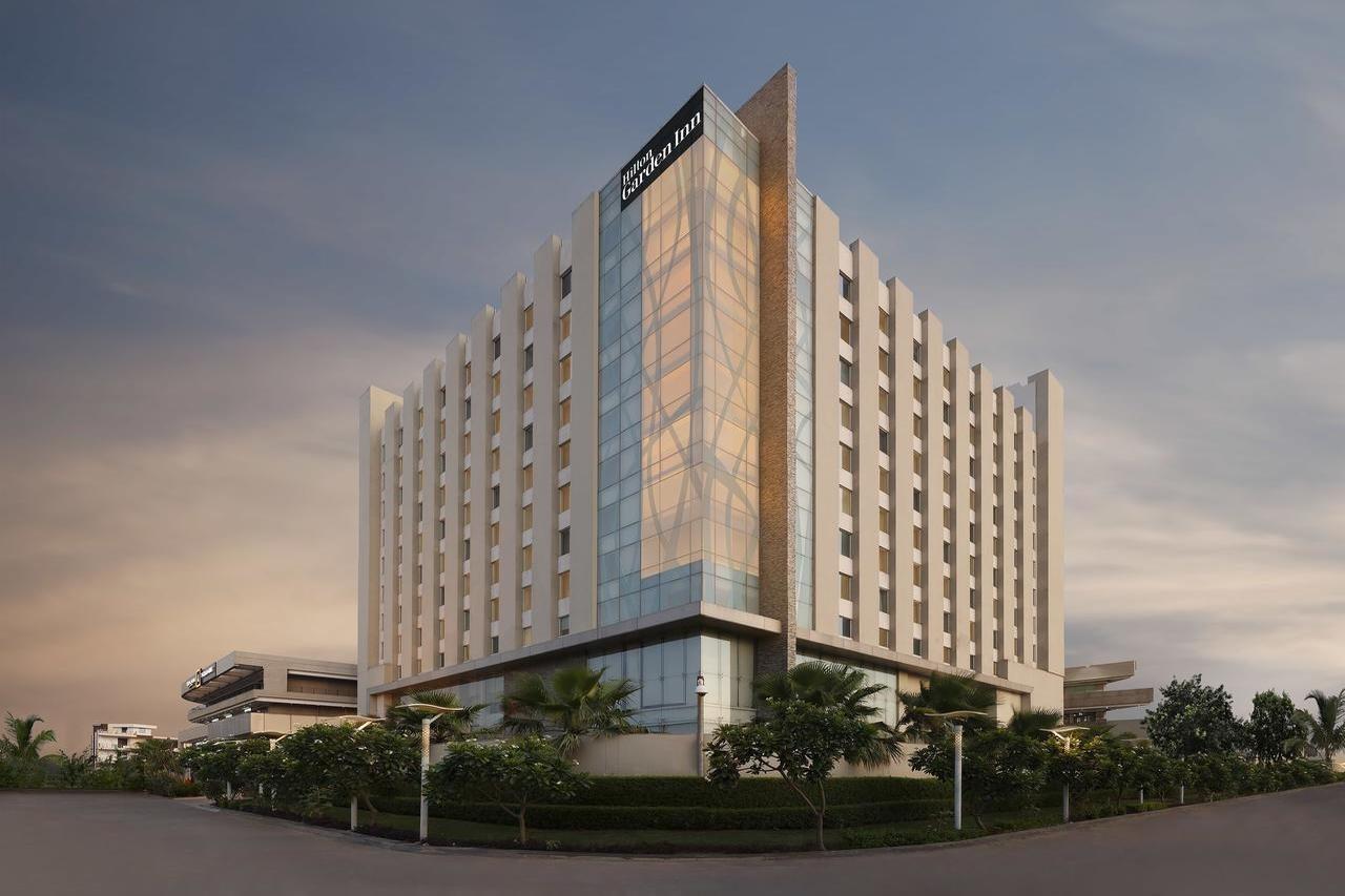 Hotel Doubletree By Hilton Gurugram Baani Square Gurgaon Zewnętrze zdjęcie